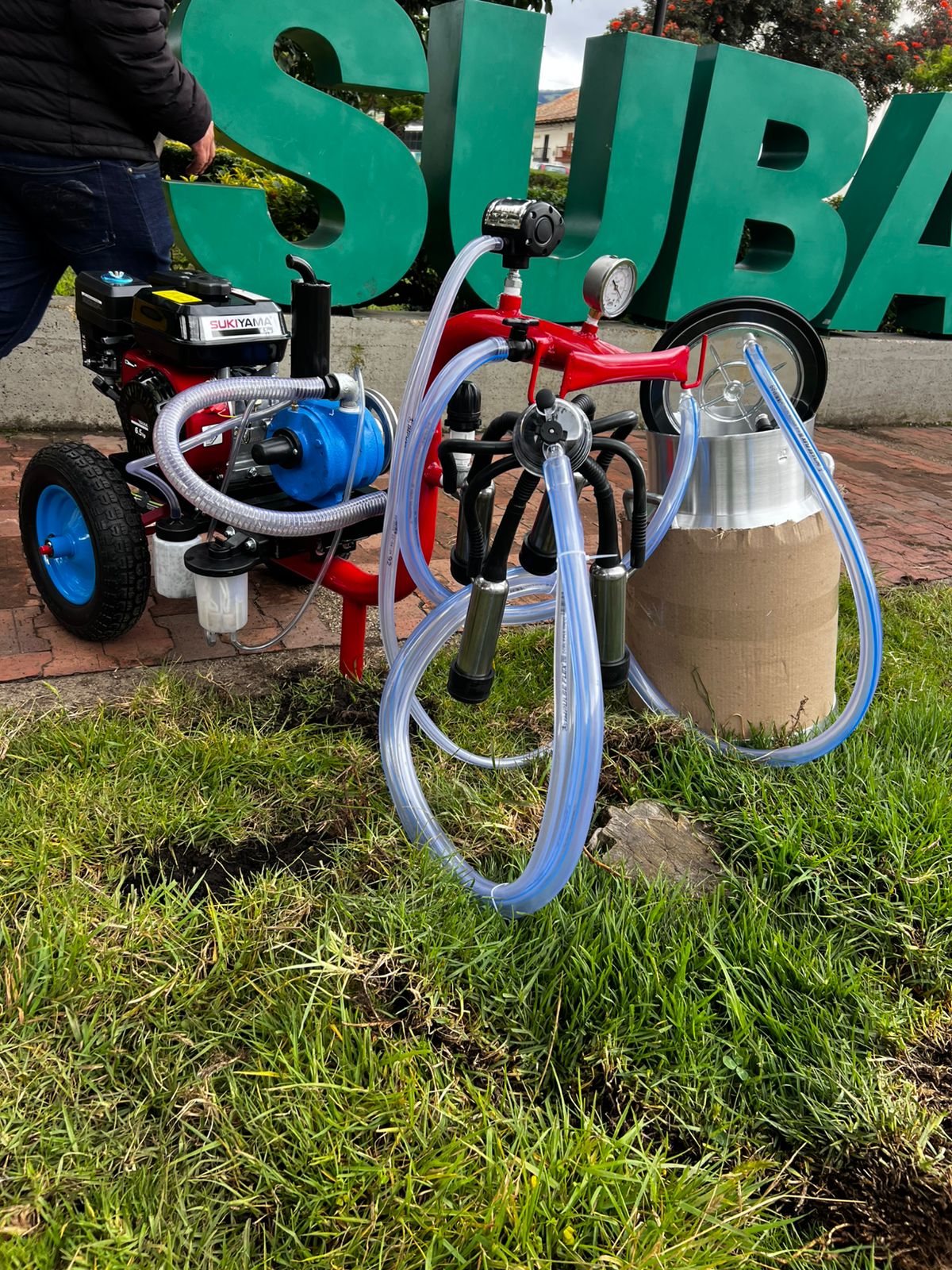 2 LLANTAS O RUEDAS NEUMÁTICAS - 8 Pulgadas para Equipo de Ordeño